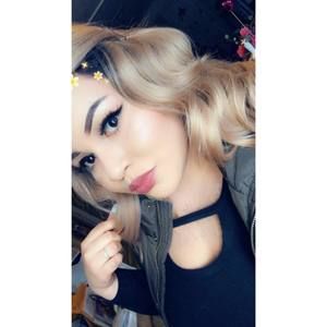 Meet your Posher, Andrea